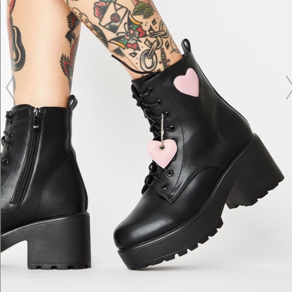 Heart Platform Boots - Picture 3 of 3
